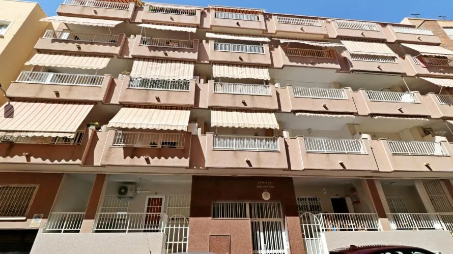 2 bedrooms apartment for sale, Torrevieja, Spain No. 619 № 20