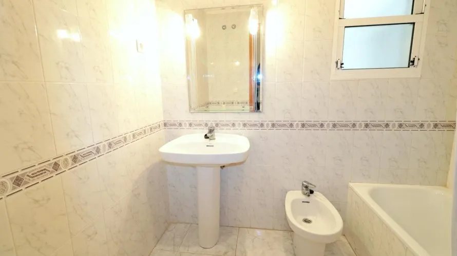 2 bedrooms apartment for sale, Torrevieja, Spain No. 619 № 11