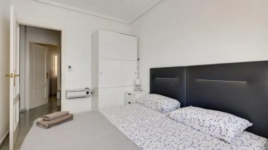 2 bedrooms apartment for sale, Torrevieja, Spain No. 581 № 10