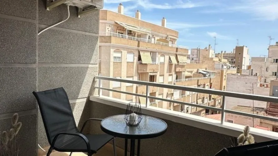 1 bedroom apartment for sale, Torrevieja, Spain No. 607 № 3