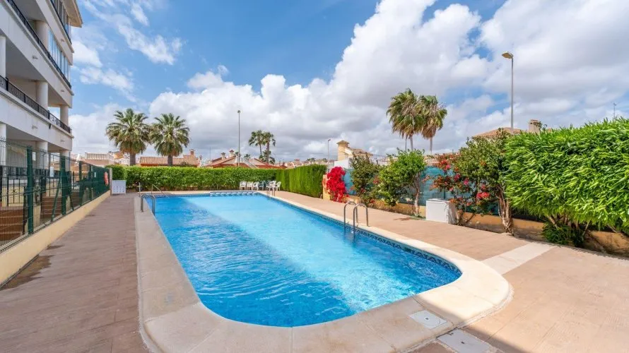 69m² apartment for sale, Torrevieja, Spain No. 603 № 22