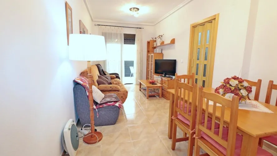 2 bedrooms apartment for sale, Torrevieja, Spain No. 620 № 3