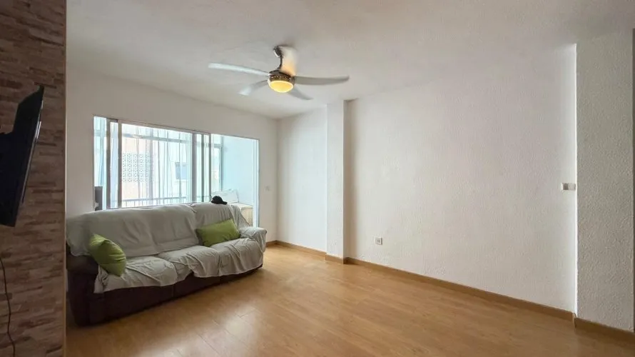 2 bedrooms apartment for sale, Torrevieja, Spain No. 590 № 2