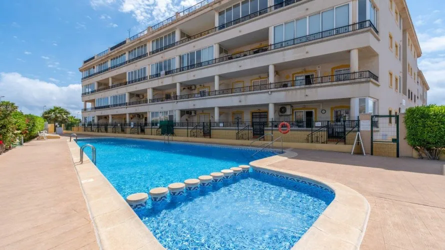 69m² apartment for sale, Torrevieja, Spain No. 603 № 21