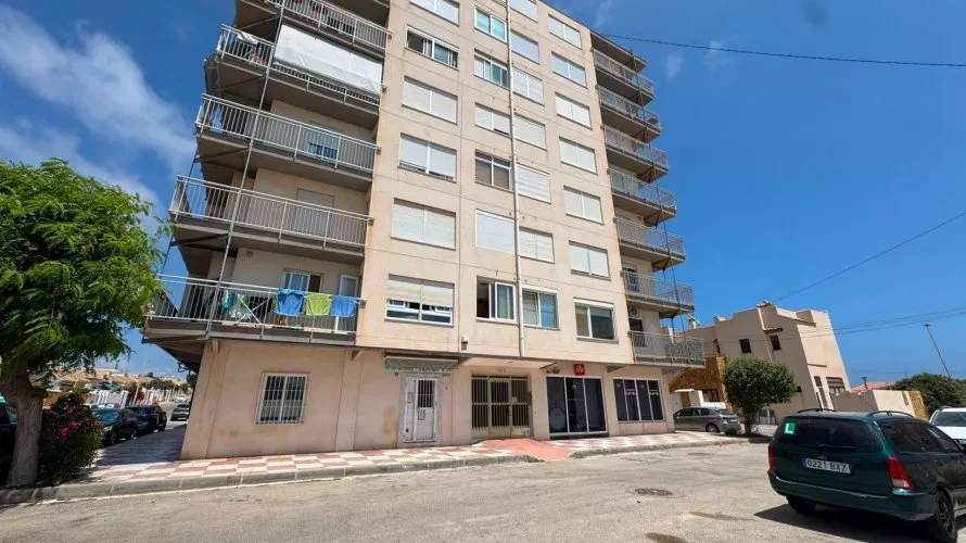 2 bedrooms apartment for sale, Torrevieja, Spain No. 585