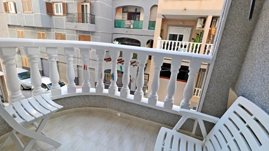 2 bedrooms apartment for sale, Torrevieja, Spain No. 618 № 7