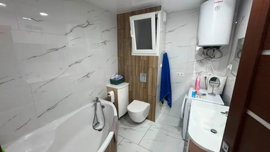 2 bedrooms apartment for sale, Torrevieja, Spain No. 585 № 7