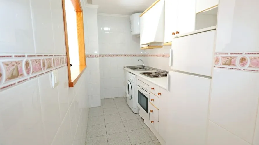 2 bedrooms apartment for sale, Torrevieja, Spain No. 619 № 6