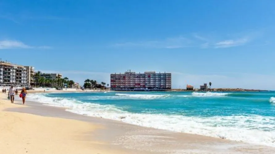 2 bedrooms apartment for sale, Torrevieja, Spain No. 581 № 2