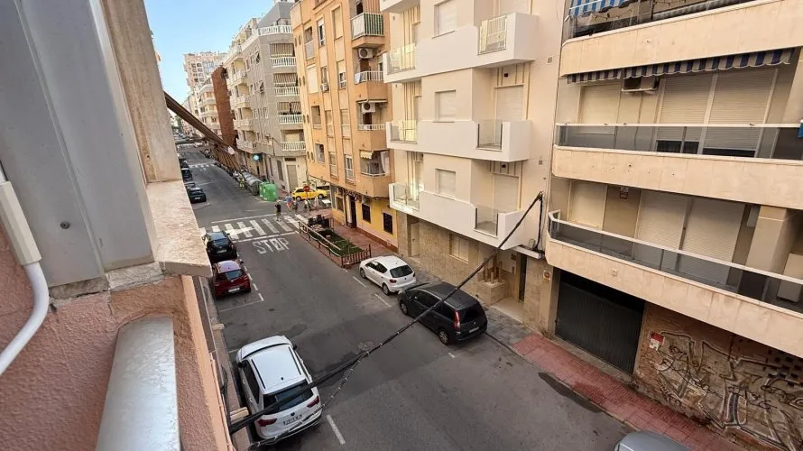 1 bedroom apartment for sale, Torrevieja, Spain No. 609 № 19
