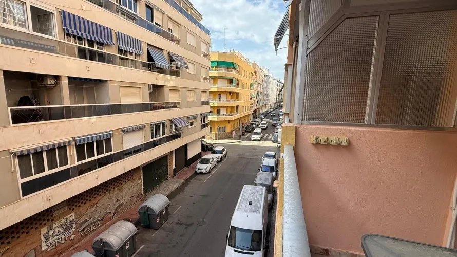 1 bedroom apartment for sale, Torrevieja, Spain No. 609 № 16