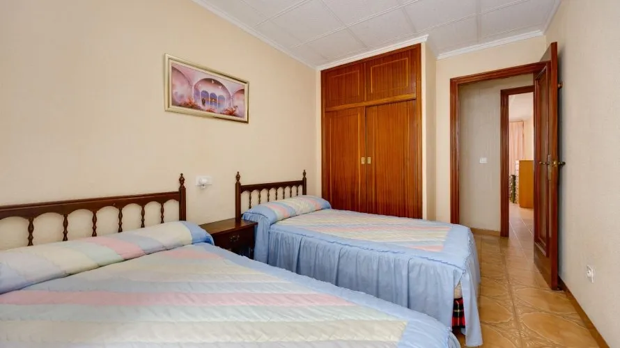 100m² apartment for sale, Torrevieja, Spain No. 578 № 13