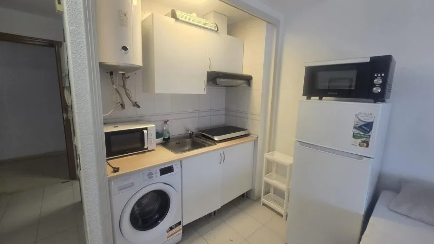33m² apartment for sale, Torrevieja, Spain No. 579 № 11