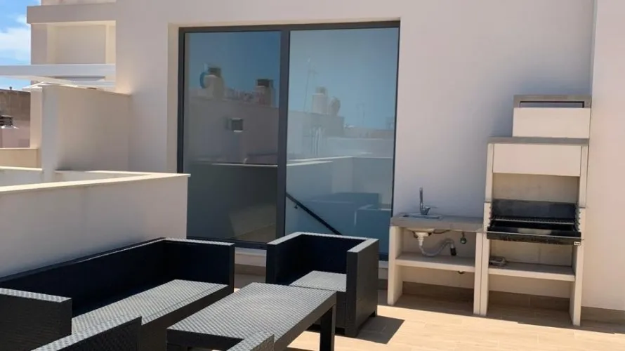 1 bedroom apartment for sale, Torrevieja, Spain No. 679 № 2