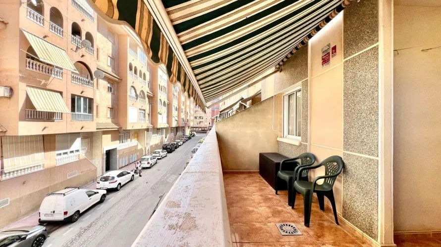 1 bedroom apartment for sale, Torrevieja, Spain No. 700 № 18