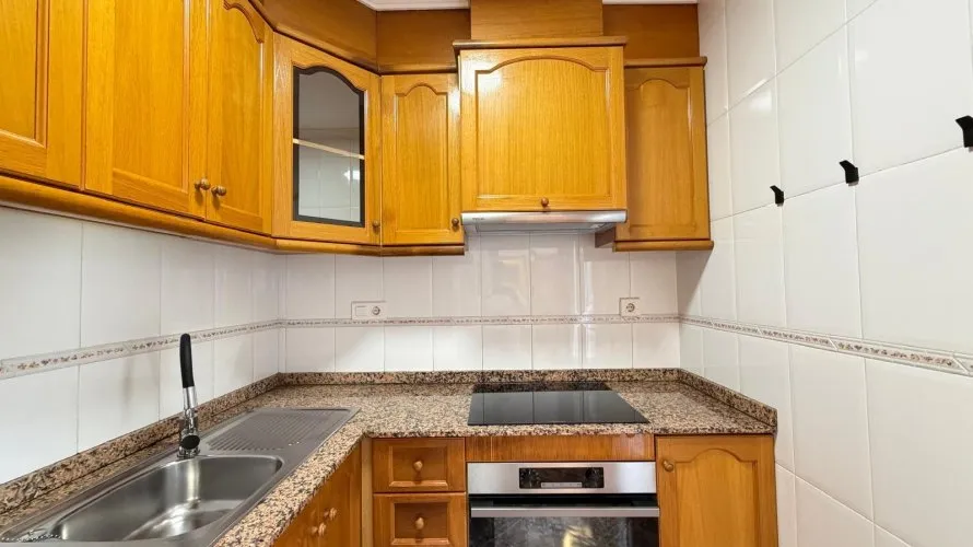 2 bedrooms apartment for sale, Torrevieja, Spain No. 699 № 14