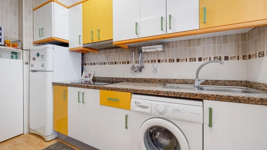 80m² apartment for sale, Torrevieja, Spain No. 648 № 18
