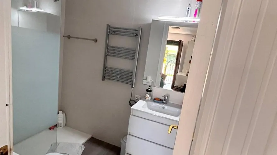 2 bedrooms bungalow for sale, Torrevieja, Spain No. 643 № 7