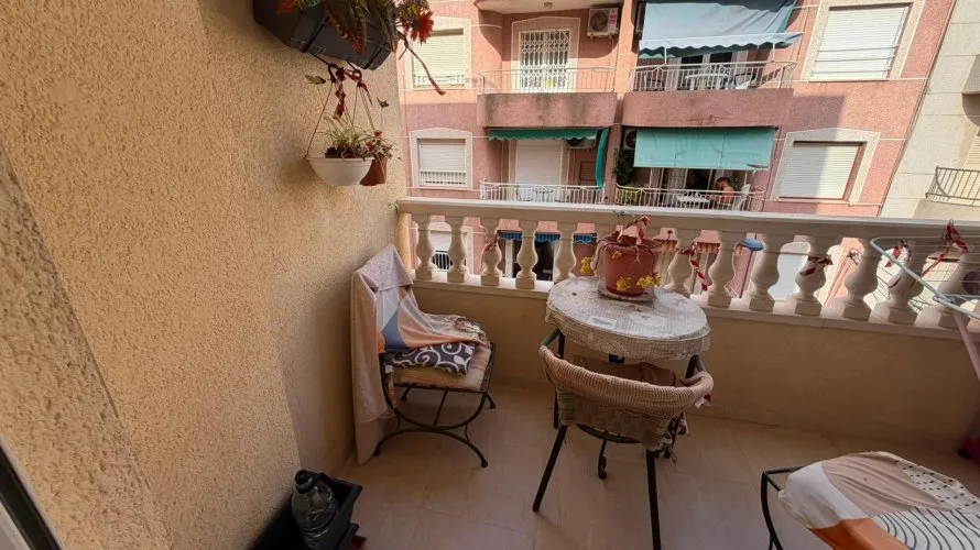 1 bedroom apartment for sale, Torrevieja, Spain No. 706 № 5