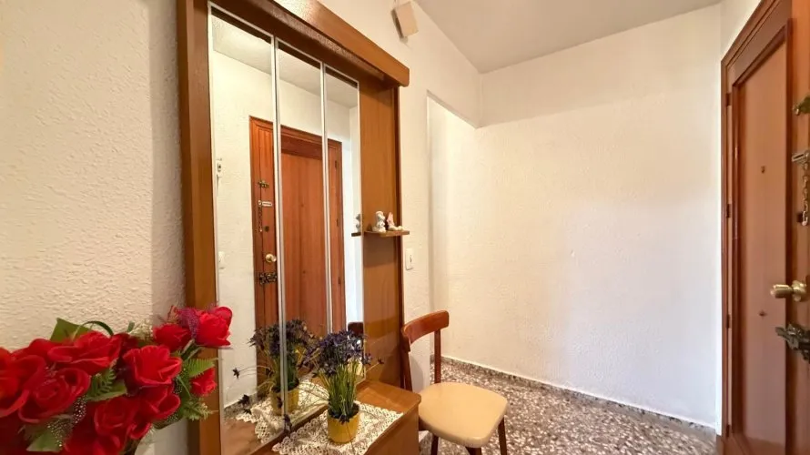 3 bedrooms apartment for sale, Torrevieja, Spain No. 696 № 25