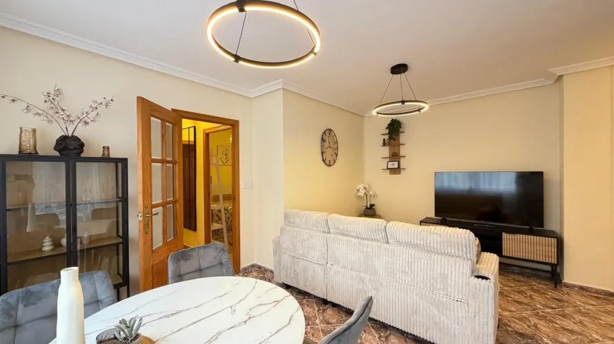 2 bedrooms apartment for sale, Torrevieja, Spain No. 699 № 18
