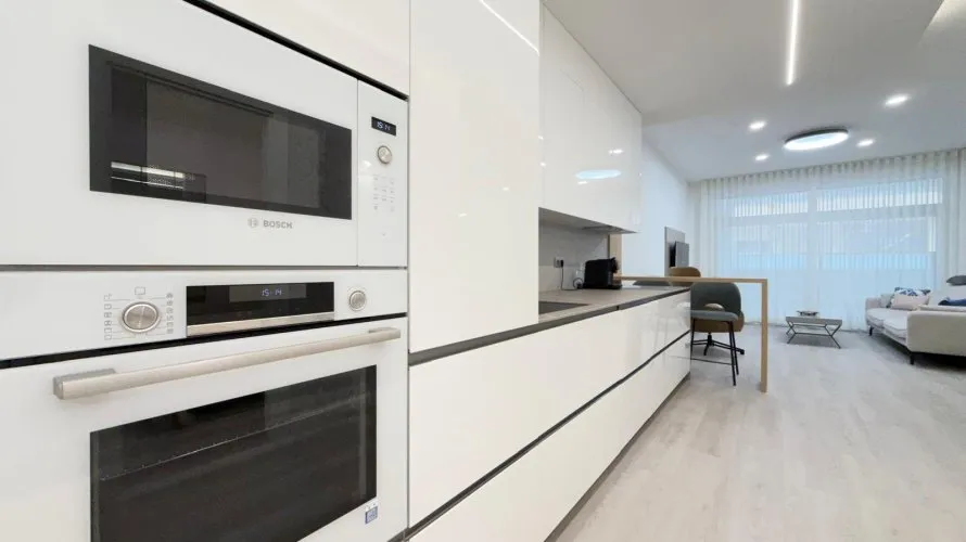 2 bedrooms apartment for sale, Torrevieja, Spain No. 710 № 4