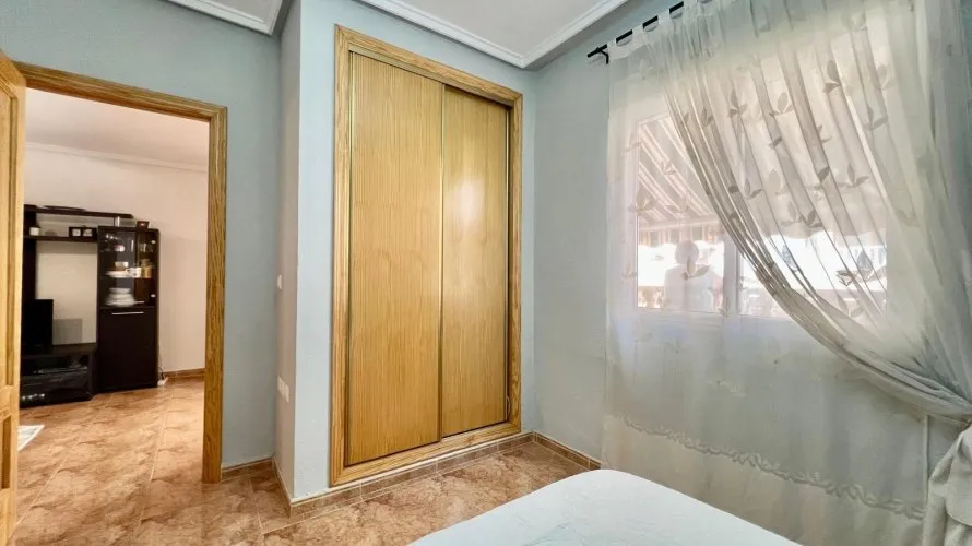 1 bedroom apartment for sale, Torrevieja, Spain No. 700 № 10