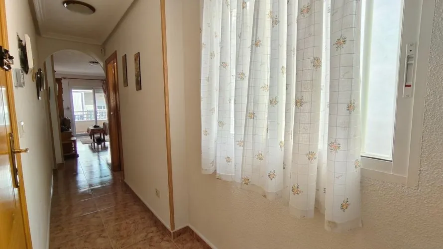 2 bedrooms apartment for sale, Torrevieja, Spain No. 733 № 11