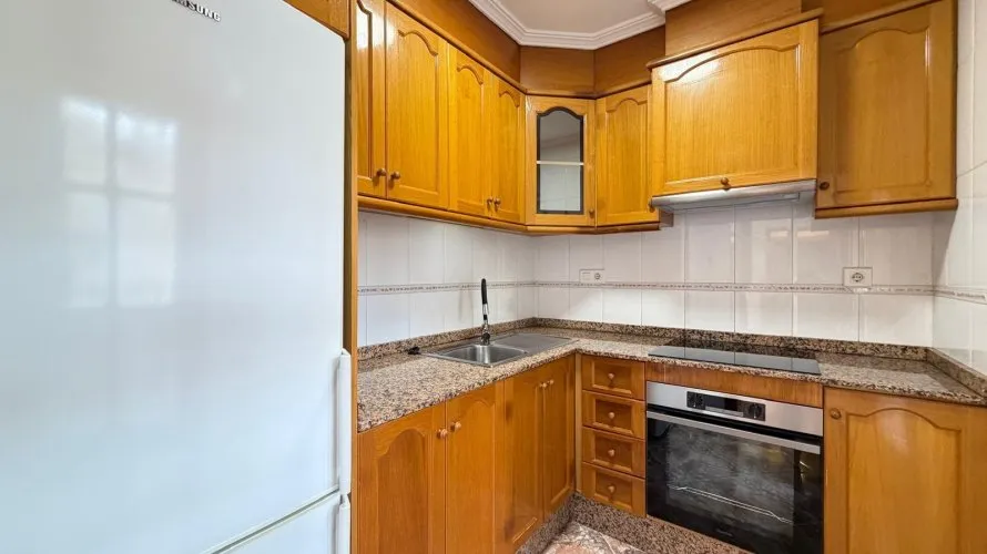 2 bedrooms apartment for sale, Torrevieja, Spain No. 699 № 15