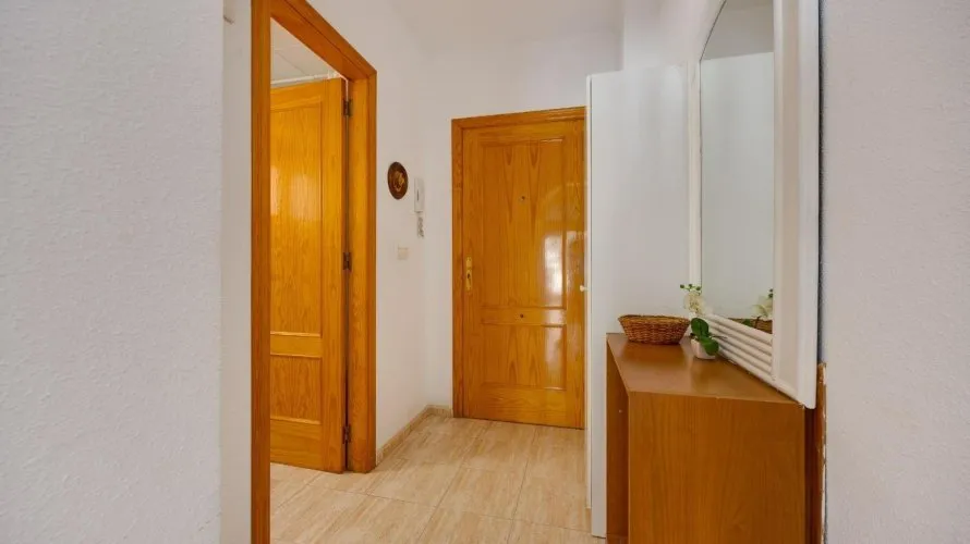 1 bedroom apartment for sale, Torrevieja, Spain No. 632 № 21