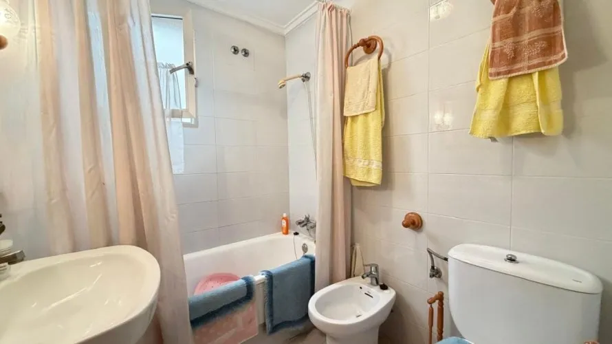 1 bedroom apartment for sale, Torrevieja, Spain No. 717 № 19