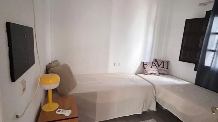 2 bedrooms bungalow for sale, Torrevieja, Spain No. 643 № 28