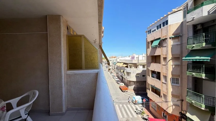 1 bedroom apartment for sale, Torrevieja, Spain No. 717 № 1