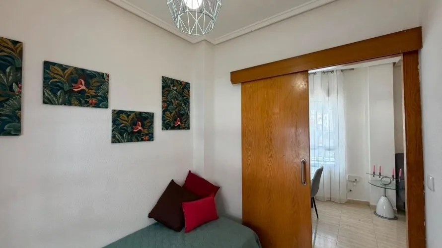40m² apartment for sale, Torrevieja, Spain No. 685
