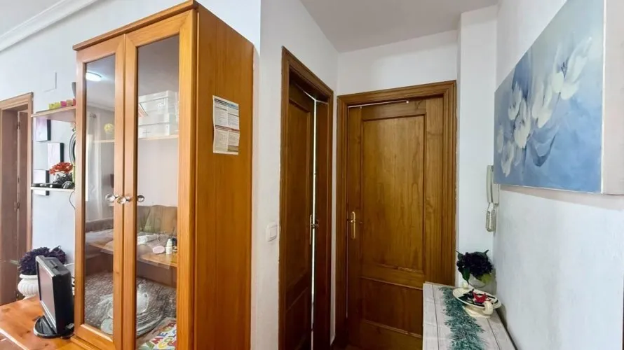 1 bedroom apartment for sale, Torrevieja, Spain No. 728 № 10