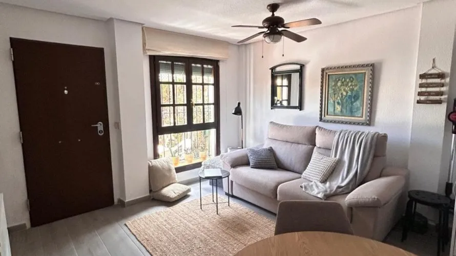 2 bedrooms bungalow for sale, Torrevieja, Spain No. 643 № 15