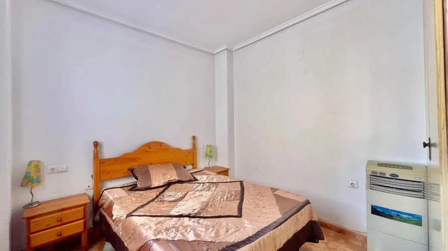 1 bedroom apartment for sale, Torrevieja, Spain No. 688 № 10