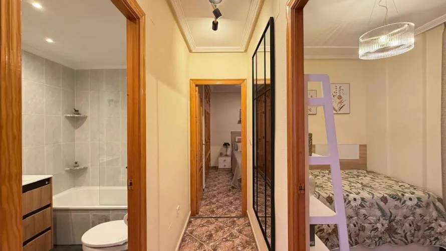 2 bedrooms apartment for sale, Torrevieja, Spain No. 699 № 9