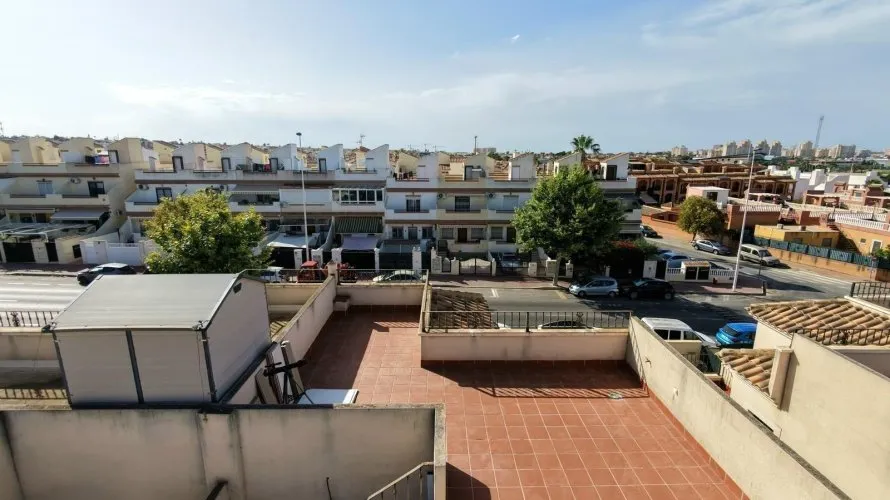 114m² villa for sale, Torrevieja, Spain No. 667 № 1