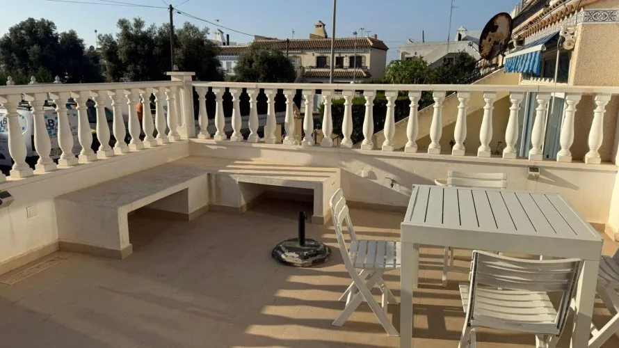 65m² bungalow for sale, Torrevieja, Spain No. 668 № 8