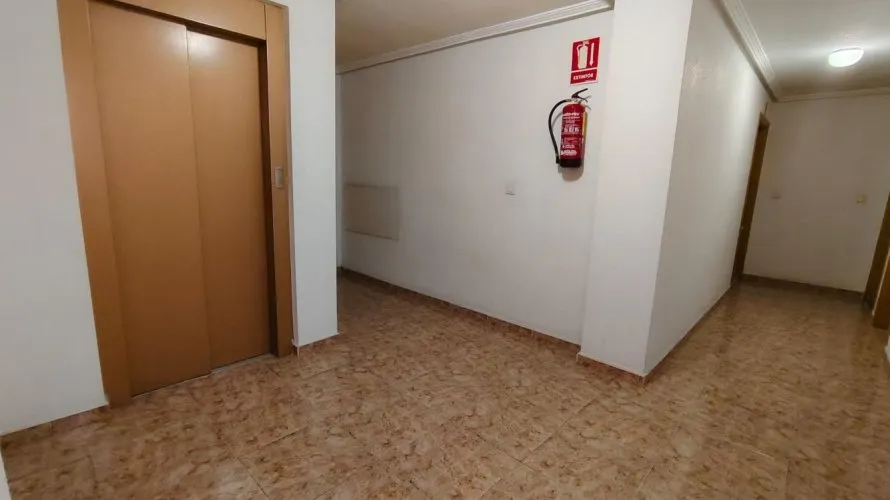 2 bedrooms apartment for sale, Torrevieja, Spain No. 733 № 2