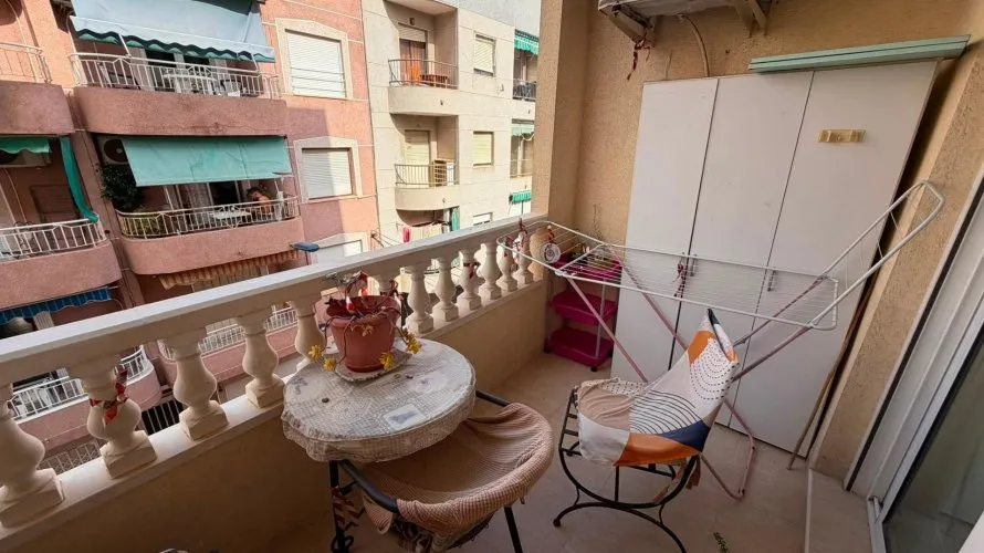 1 bedroom apartment for sale, Torrevieja, Spain No. 706 № 4