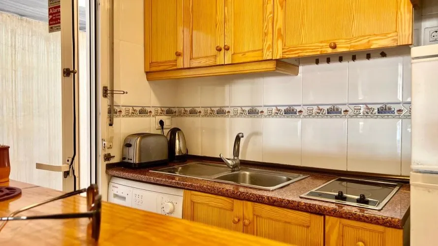 1 bedroom apartment for sale, Torrevieja, Spain No. 700 № 5