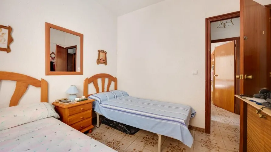 75m² bungalow for sale, Torrevieja, Spain No. 637 № 13
