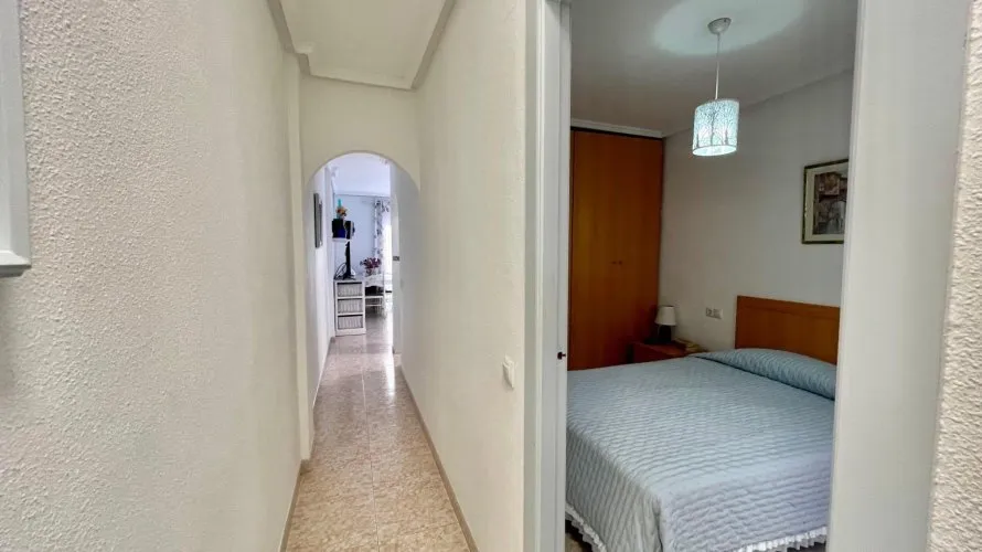 1 bedroom apartment for sale, Torrevieja, Spain No. 701 № 7