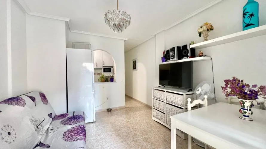 1 bedroom apartment for sale, Torrevieja, Spain No. 701 № 11