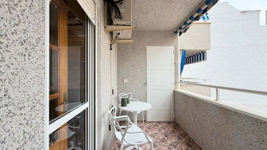 2 bedrooms apartment for sale, Torrevieja, Spain No. 699 № 11