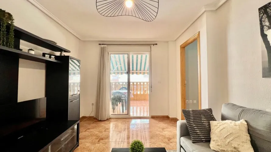 1 bedroom apartment for sale, Torrevieja, Spain No. 700 № 25