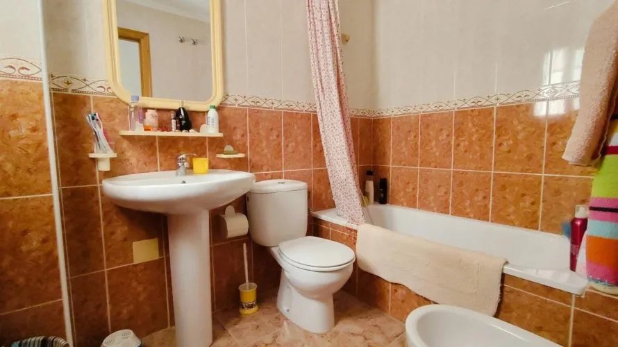 2 bedrooms apartment for sale, Torrevieja, Spain No. 733 № 4
