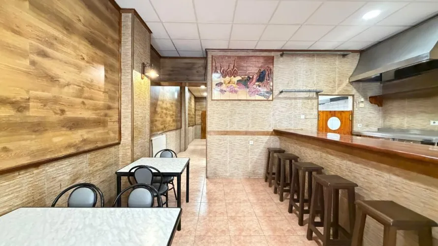 98m² commercial property for sale, Torrevieja, Spain No. 694 № 17
